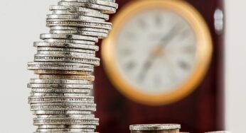 SuperJob: 45% россиян думают о самозапрете на кредиты