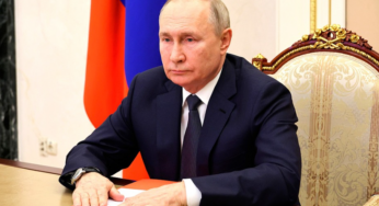 Путин принял участие в купании в проруби на Крещение