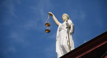 Наставницу волейбольной команды в США осудили за совращение подростка