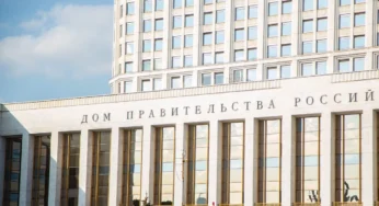 Кабмин РФ отменил выплаты заключенным за контракт с Минобороны