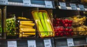 Профсоюзный работник Баранов: в РФ цены на продукты ниже, чем на Западе