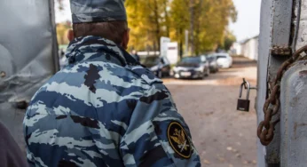Экс-губернатора Курской области Смирнова суд отправил в СИЗО