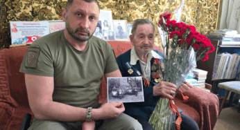 Командир отряда «Невский» Верещагин поздравил ветерана Великой Отечественной войны